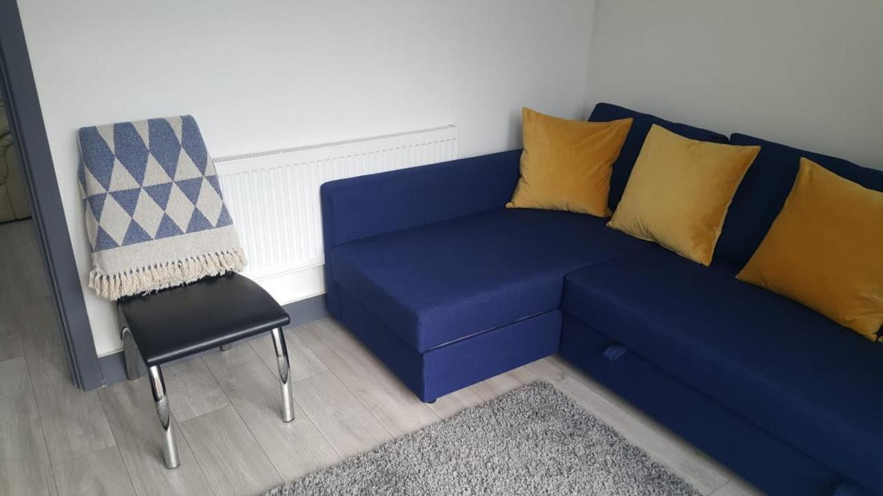 Homestay In Birmingham Sleeps 8 - Free Parking & Wifi المظهر الخارجي الصورة